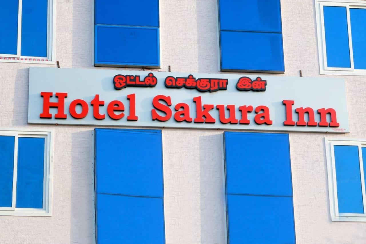 Hotel Sakura Inn Hosūr Buitenkant foto